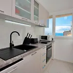 Cozy In With Wifi Apartment